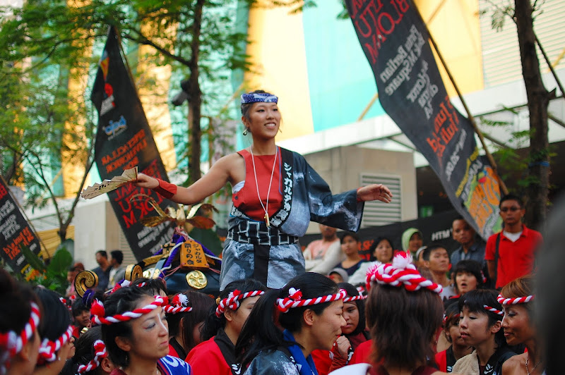 Omikoshi di Ennichisai Blok M