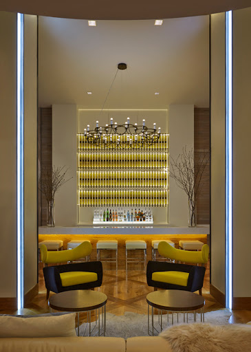 S&R Lounge