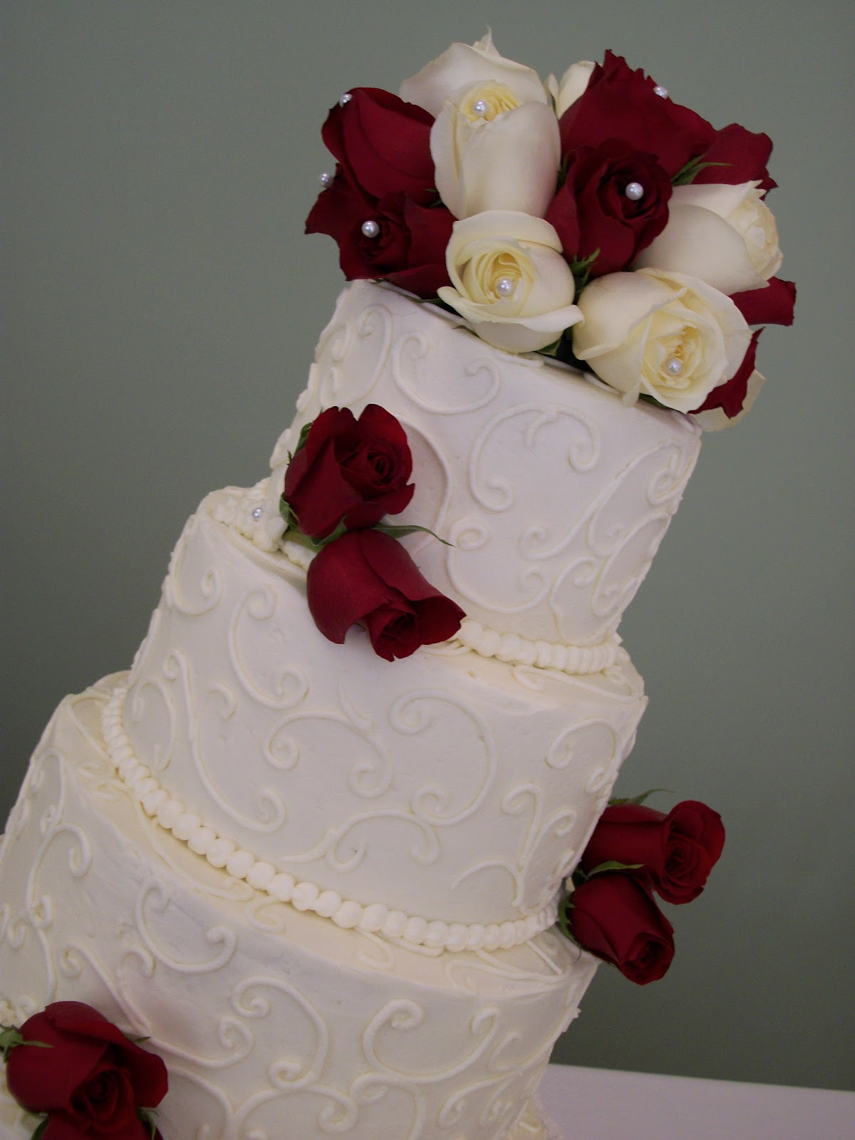 Wedding cake, white