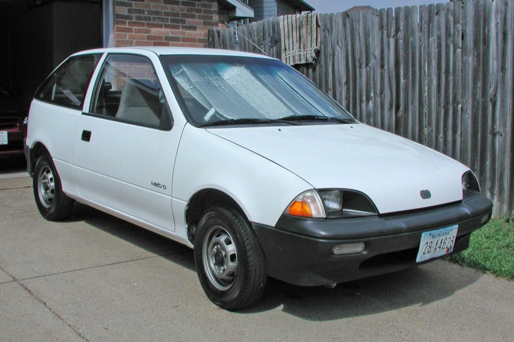 파일:external/zombdrive.com/1990-geo-metro-2.jpg