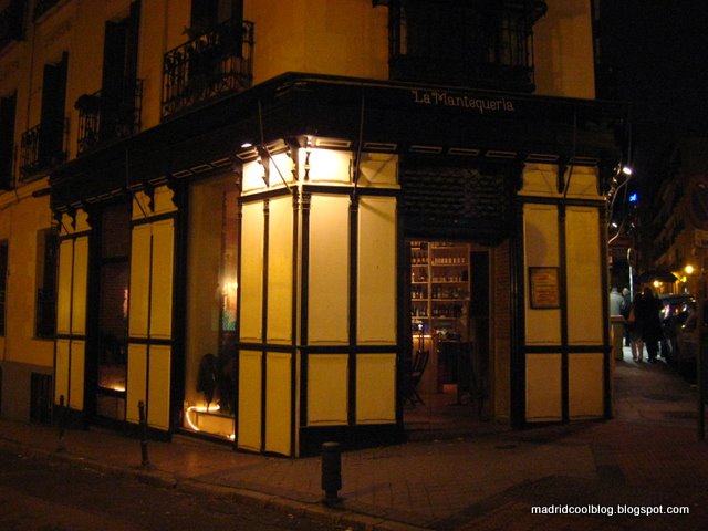 MADRID COOL BLOG, afterwork, Plaza España, restaurante coffee salmorejo tosta