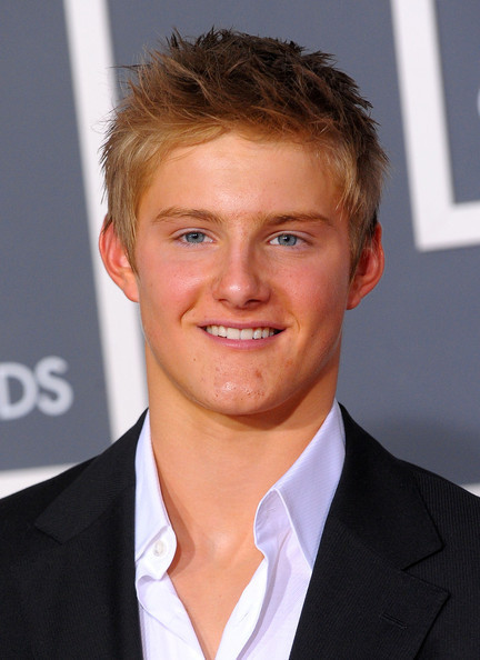 Alexander Ludwig (7 de Maio de 1992), Artista