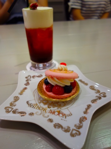 日本 Q-pot cafe 月野兔 生日限定主題 sailor moon 美少女戰士 店內 餐點