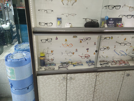 Mahalaxmi Opticals, Sawarkar Marg, B Ward, C Ward, Kolhapur, Maharashtra 416002, India, Optometrist_Shop, state MH