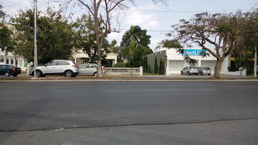 Gasolinera, Calle 17 No. 141, Paseo de Montejo, 97000 Mérida, Yuc., México, Gasolinera | YUC