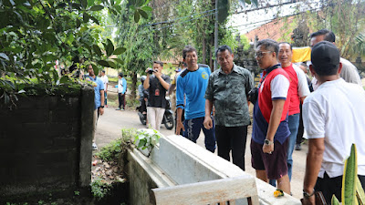 Respon Cepat Tangani Banjir, Pj Bupati Buleleng Instruksikan Dinas Terkait Bersihkan Saluran Air 