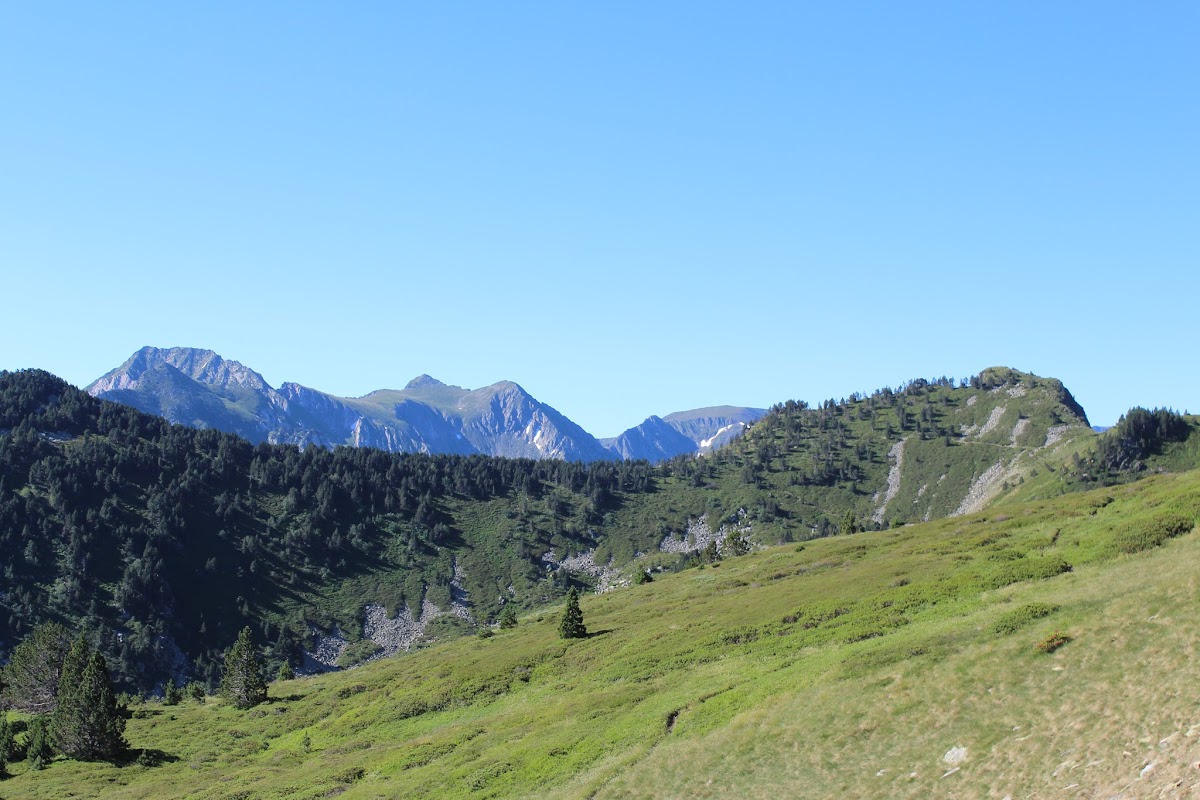 Le pic de Tarbesou, le lac Bleu et le lac Noir IMG_3558