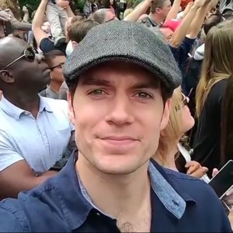 Henry Cavill: 'Superman Has an Incredible Heart' - Parade