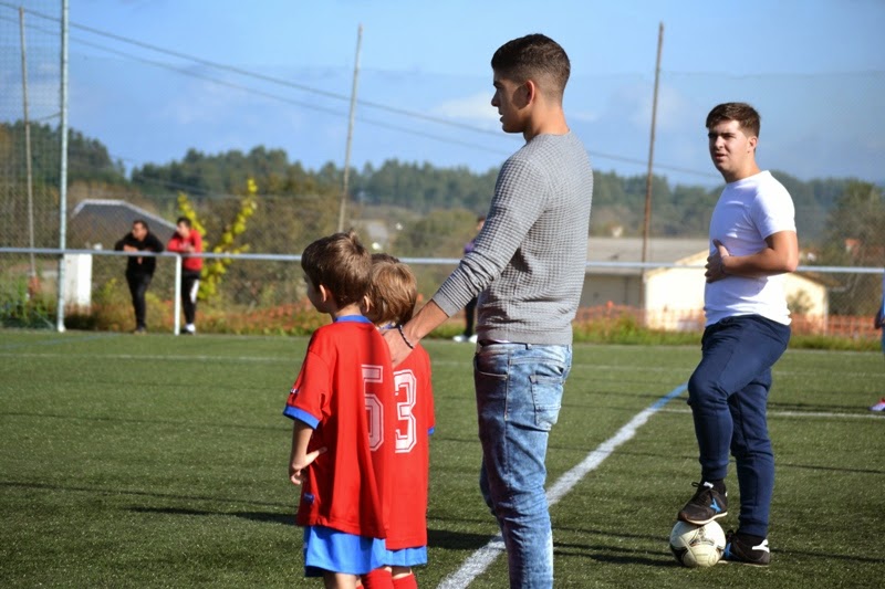 Numancia de Ares. Ángel e Borja adestradores equipo benxamin tempada 2015-16.