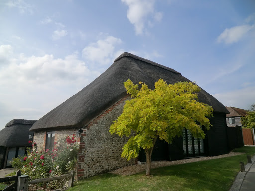 CIMG4748 Thatched Cottage, Wepham