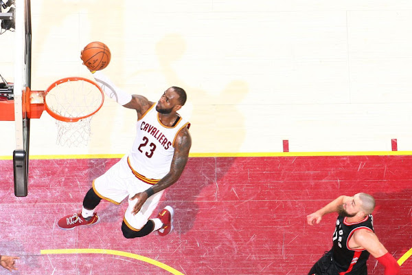 The King Rocks His 32nd LeBron 14 PE in Game 1 Win Over Raptors