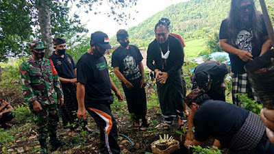 Lestarikan Alam, Yayasan Sri Chandra Bhaerawa Tanam Seribu Pohon Buah