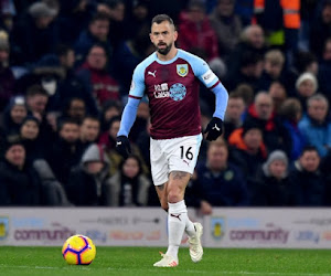 Antwerp onderhandelt met Steven Defour: Makelaar reageert in The Burnley Express