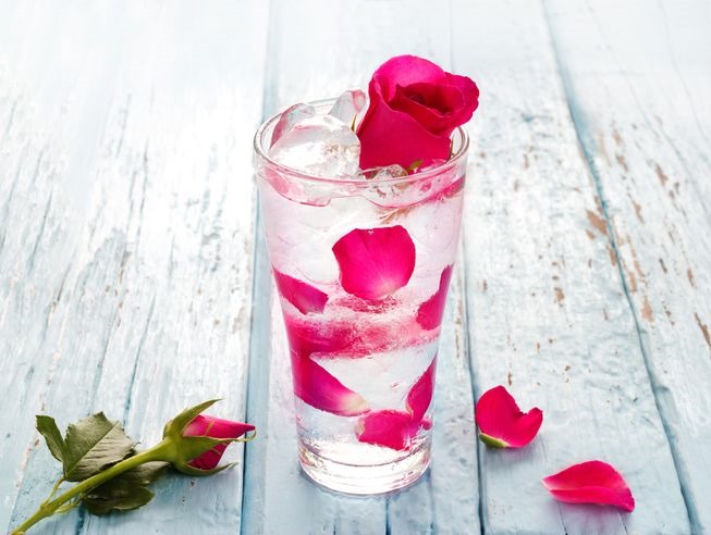 [rose-water.jpg.653x0_q80_crop-smart4.jpg]