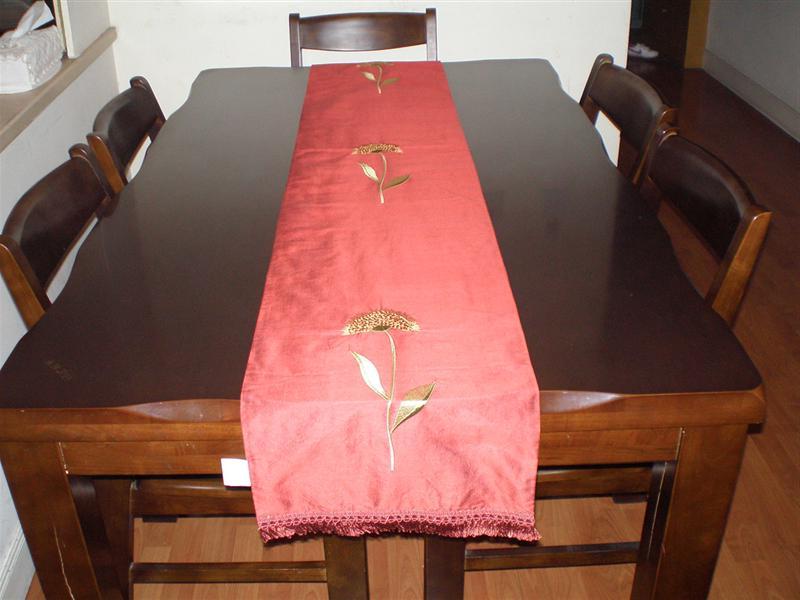 Table Cloth Manufacturers