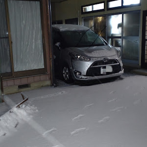 シエンタ NHP170G