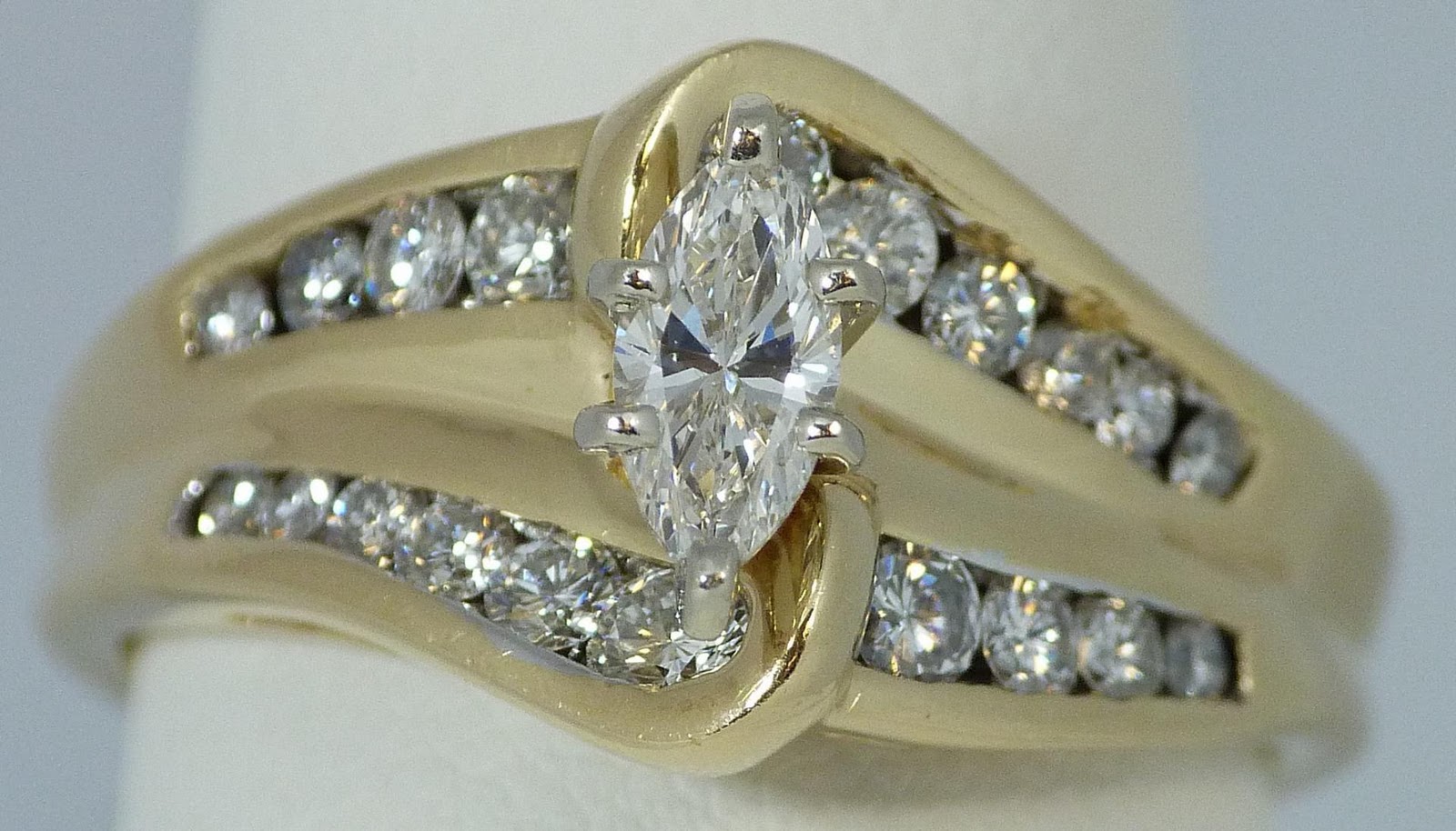 153 - 14K YELLOW GOLD DIAMOND