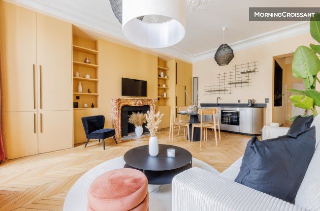 Location meublée appartement 2 pièces 54 m² à Paris 9ème (75009), 6 180 €