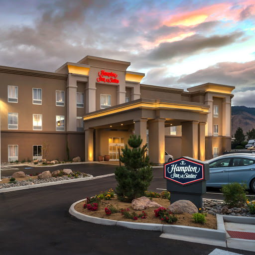 Hampton Inn & Suites Reno West logo