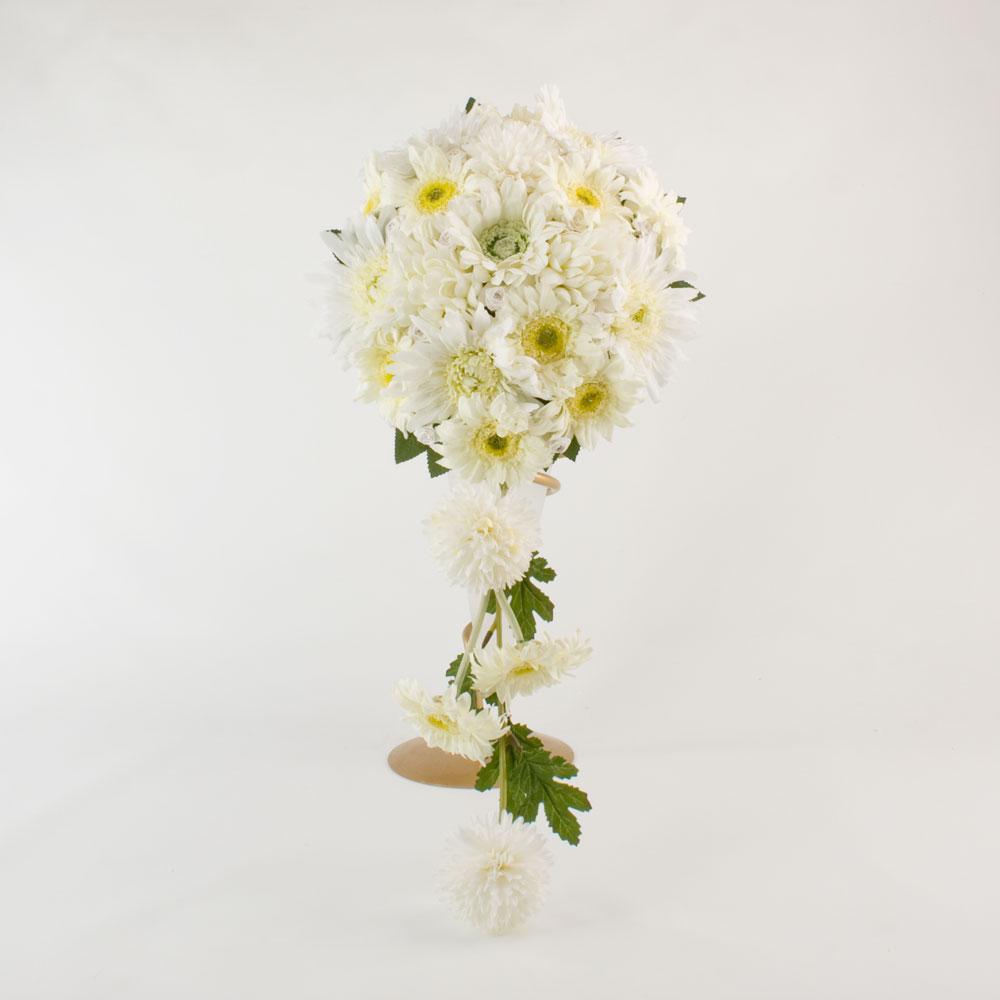 An elegant bridal bouquet