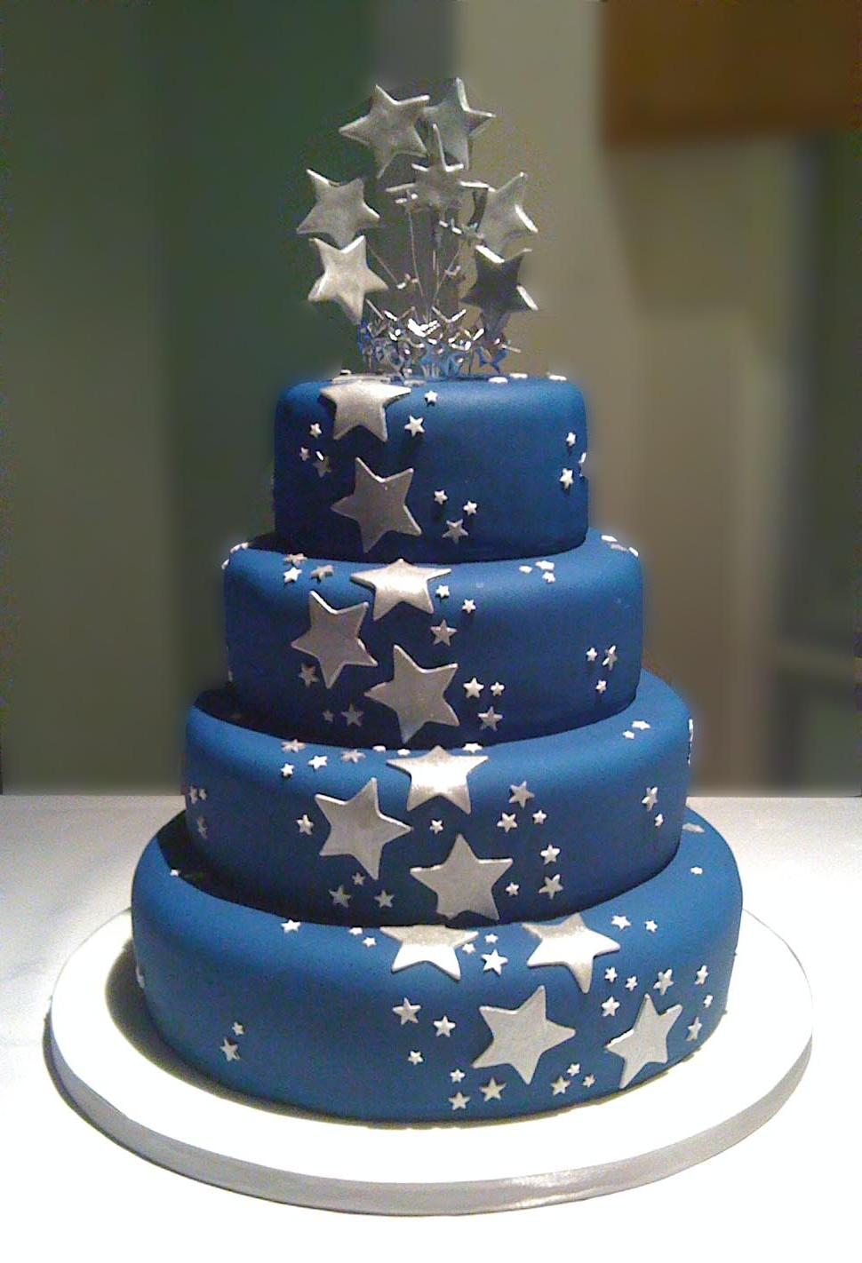 wedding cakes navy blue silver