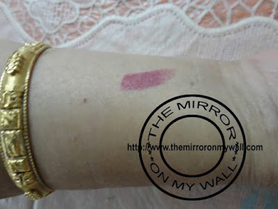 CoverGirl Colorlicious Lipstick in Ravish Ravir 3084.JPG