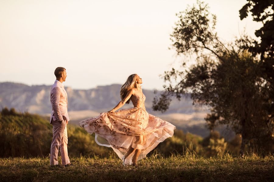 Fotógrafo de bodas Anton Yulikov (yulikov). Foto del 6 de mayo 2020