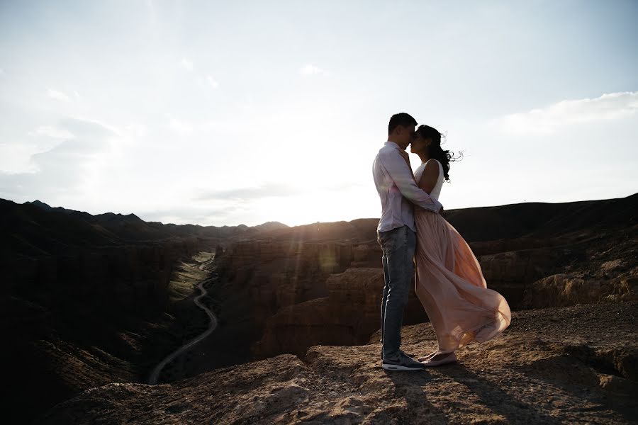 Fotógrafo de casamento Shyngys Orazdan (wyngysorazdan). Foto de 7 de agosto 2018