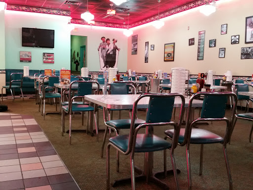 Hamburger Restaurant «Cheeburger Cheeburger», reviews and photos, 4871 Montgomery Hwy, Dothan, AL 36303, USA