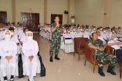 Dandim 0726/Sukoharjo Berikan Materi Wasbang di depan Taruna/Taruni APN Surakarta