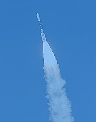 Delta_II_7920_into_flight