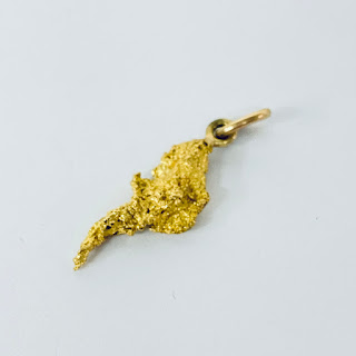 18K Gold Pendant