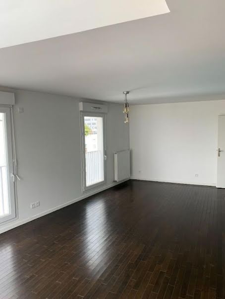 Location  duplex 3 pièces 75 m² à Saint-Ouen (93400), 1 750 €