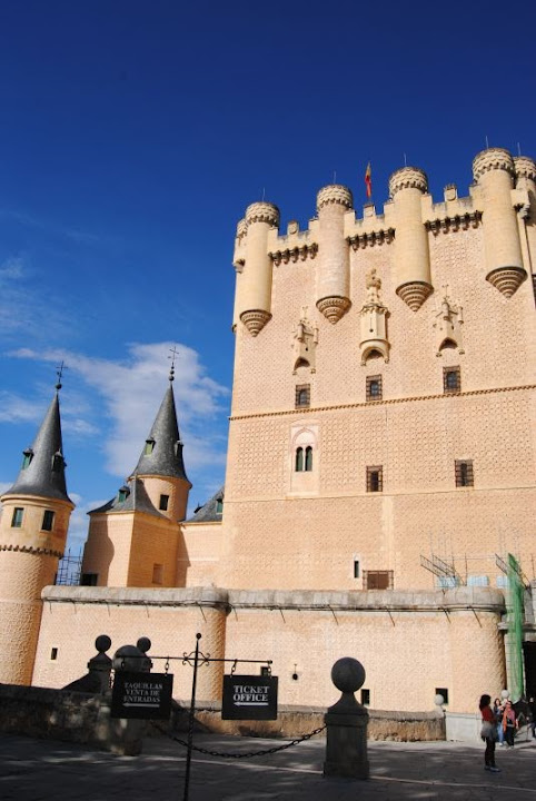 De una escapada a Ávila y Segovia - Blogs of Spain - 17/10- Segovia y Villacastín: Del Acueducto, el Alcázar y mucho más (17)