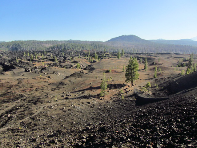 viewpoints for the dunes and lava bed