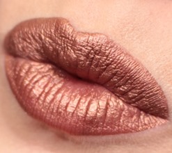 MetrochromeRetroMatteLiquidLipcolourMAC16