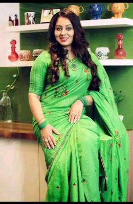 Hot Indian Housewife in Saree model maid