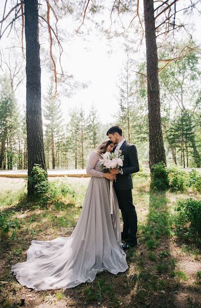 Fotógrafo de casamento Mila Kravchenko (kravchenkomila). Foto de 13 de junho 2019