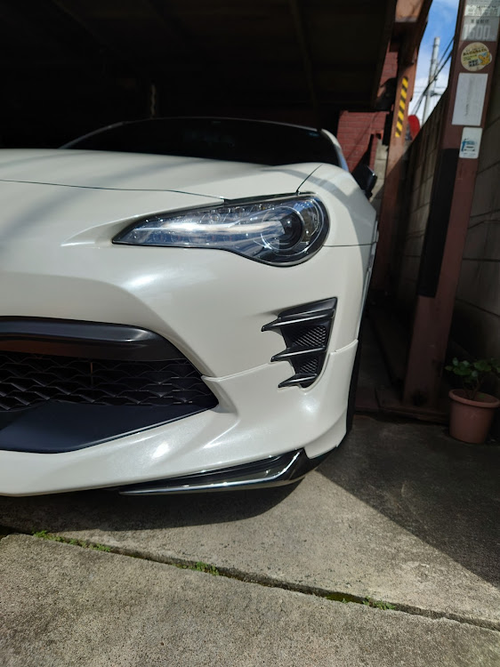 86の86・86/BRZ・86BRZオーナーさんと繋がりたい・左半顔写真展・トヨタに関するカスタム事例の投稿画像1枚目