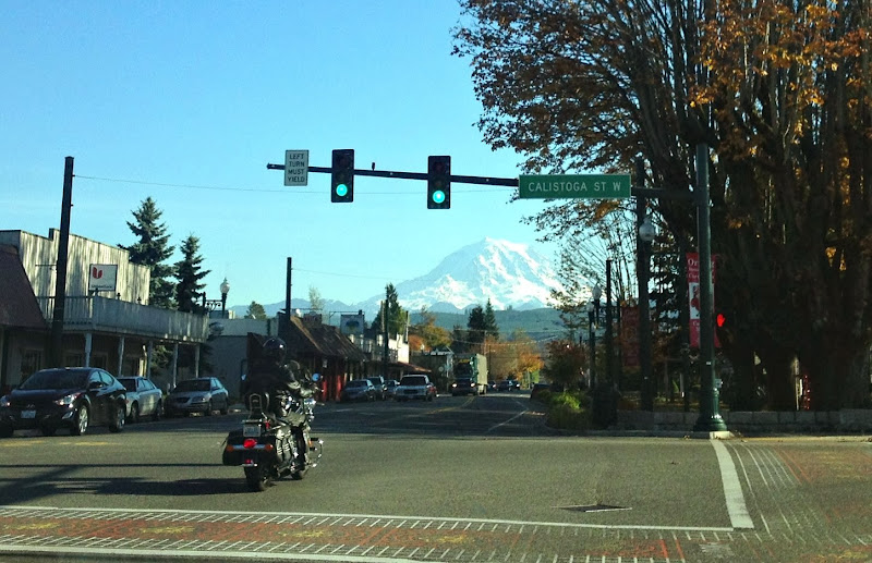 Mt Rainier from downtown Orting, Washington.