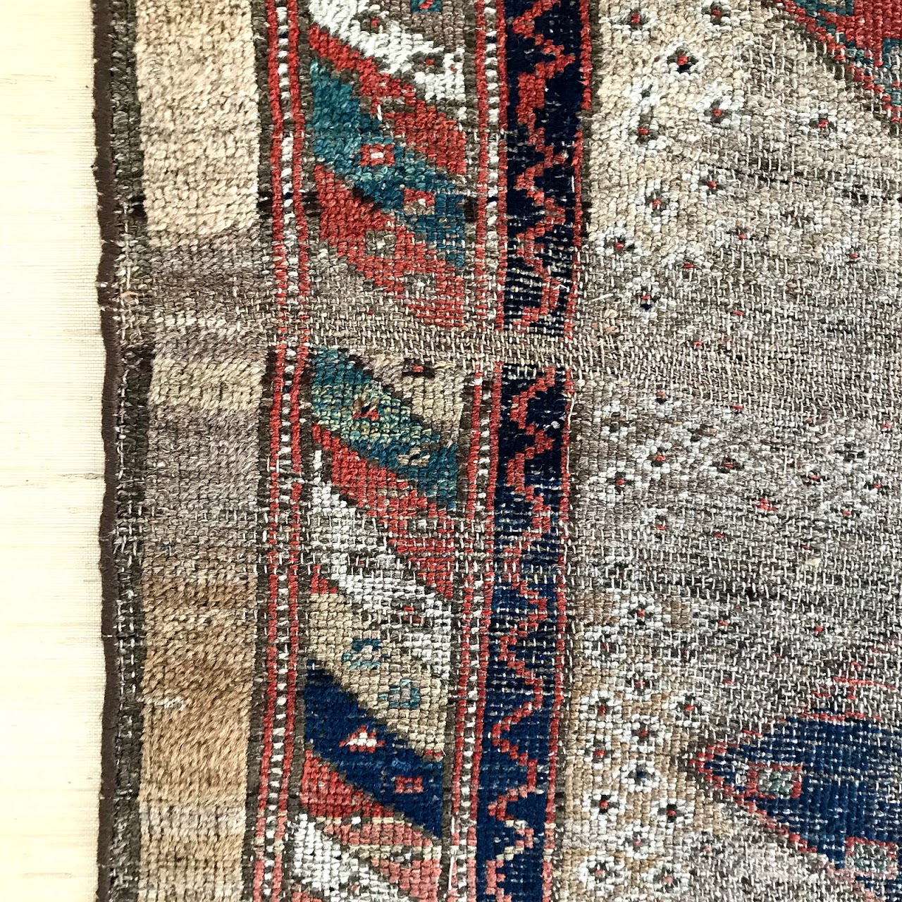 Wool Diamond Medallion Area Rug