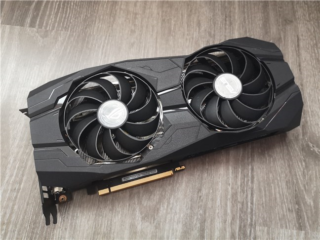 I fan dell'ASUS ROG Strix Radeon RX 5500 XT