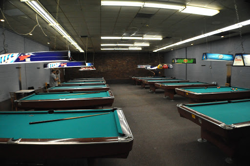 Bowling Alley «Sunset Bowl», reviews and photos, 2015 N Lewis Ave, Waukegan, IL 60087, USA