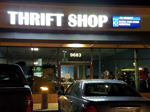 Thrift Store «Inova Fair Oaks Hospital Thrift Shop», reviews and photos, 9683 Fairfax Blvd, Fairfax, VA 22031, USA