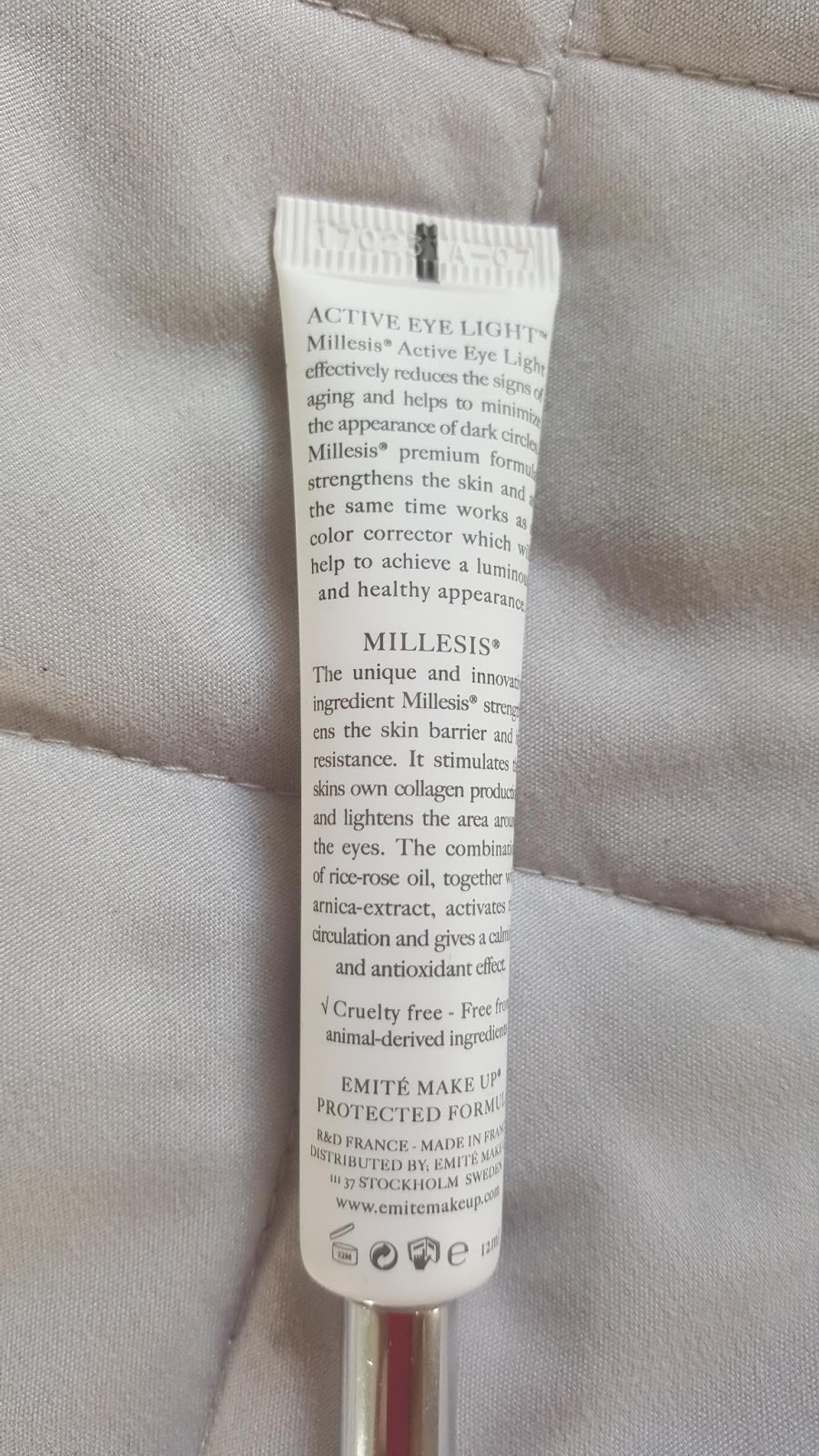 Millesis active light Emitè make up.