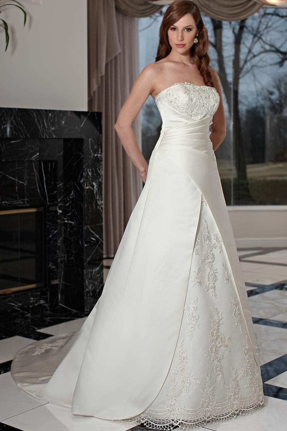 Embroidered Strapless Natural Waist Princess Wedding Dresses aw357