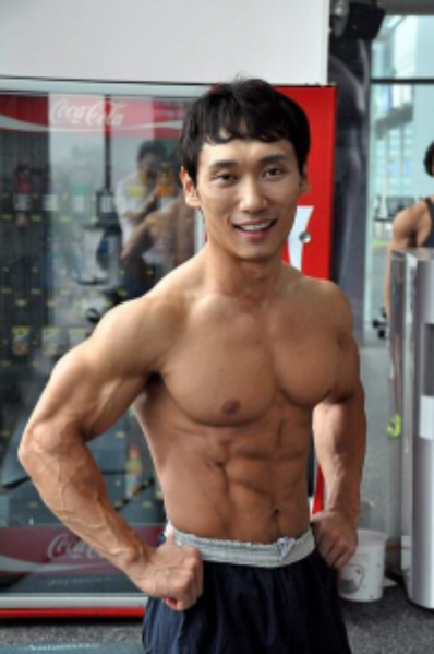 파일:UJ4xHPs.jpg