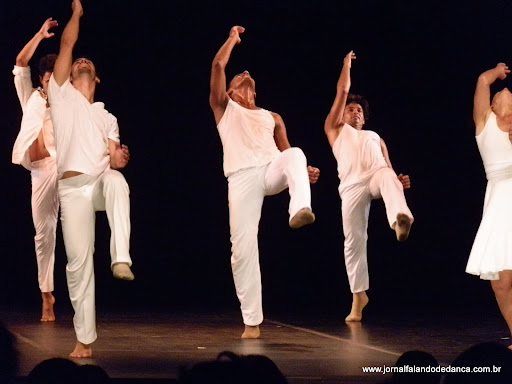 espetculo de dana Bossa Nossa, da Cia Ns da Dana, com direo artstica e coreogrfica de Regina Sauer. O espetculo aconteceu dentro da programao 