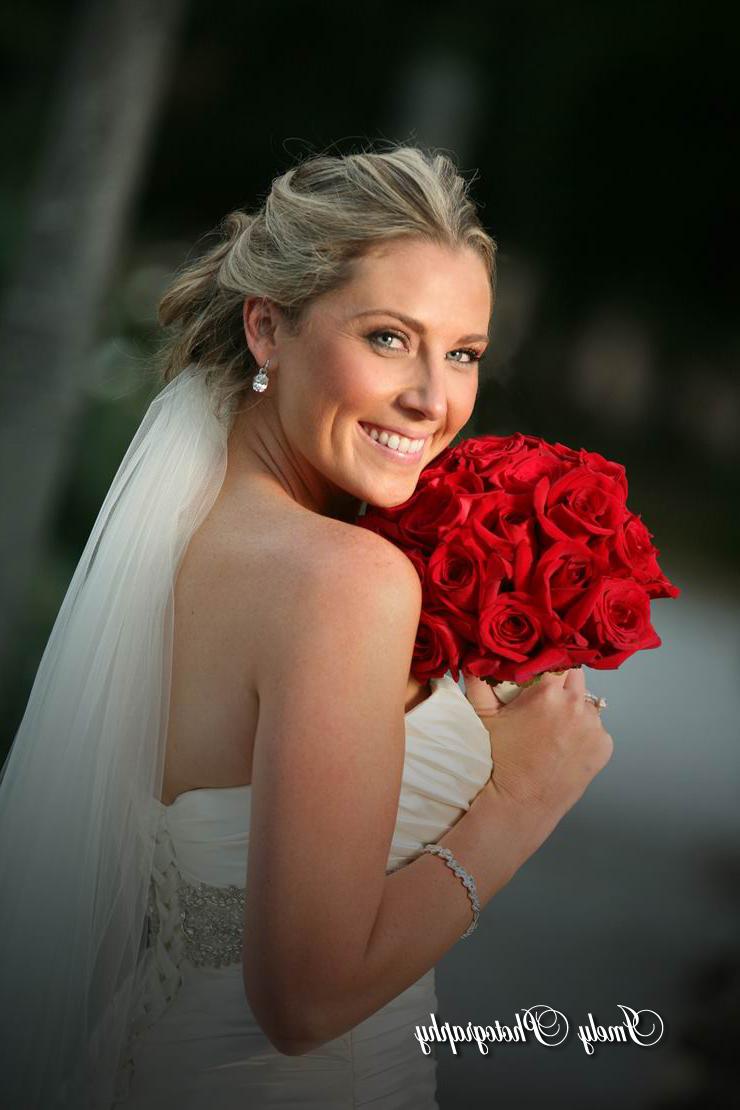 wedding bouquet red