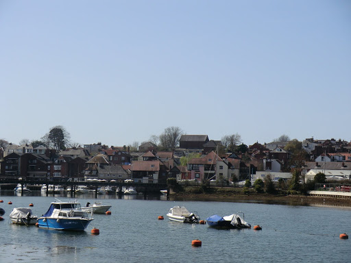 CIMG7620 Lymington from across the river